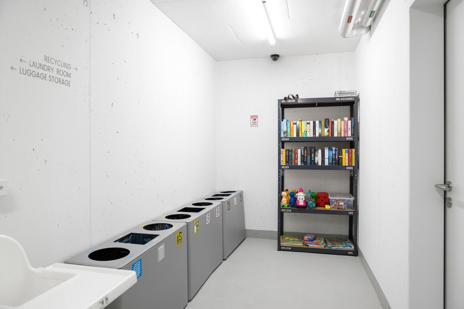 Stayy Flagship Limmattal - Contactless Check-In Schlieren Esterno foto