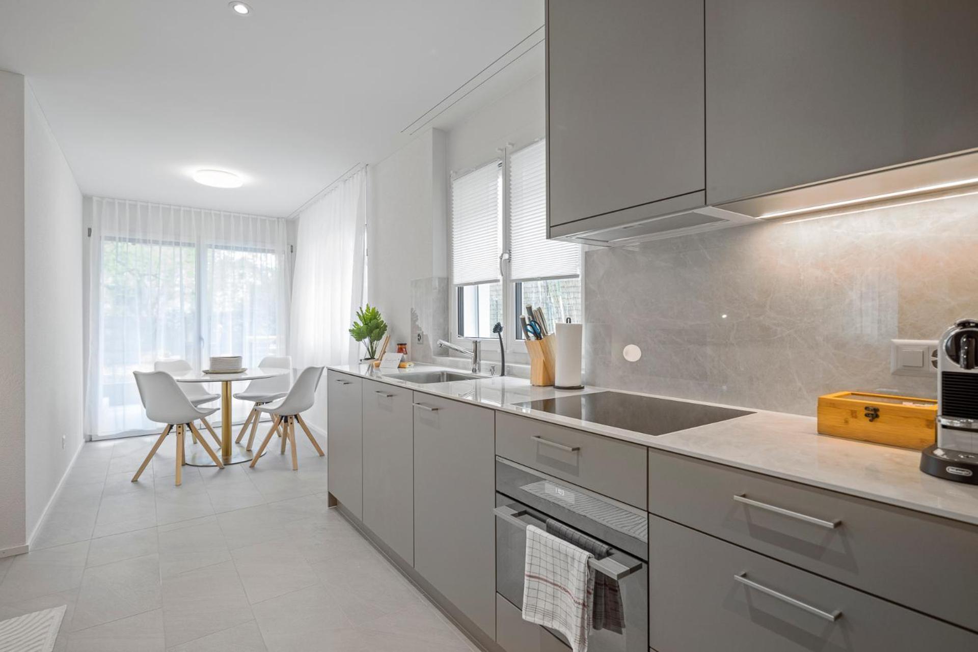 Stayy Flagship Limmattal - Contactless Check-In Schlieren Esterno foto