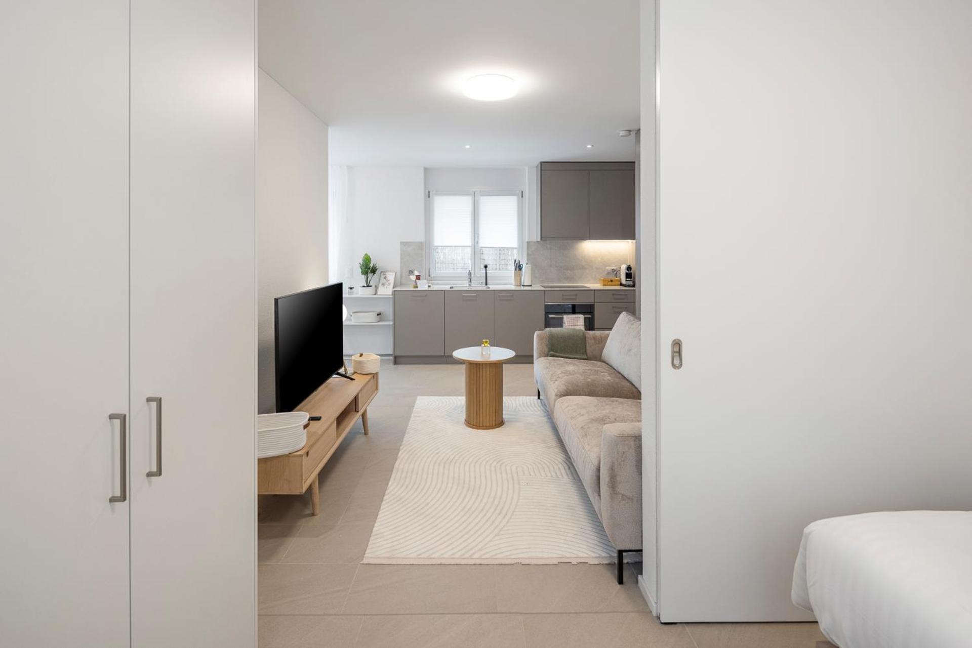 Stayy Flagship Limmattal - Contactless Check-In Schlieren Esterno foto